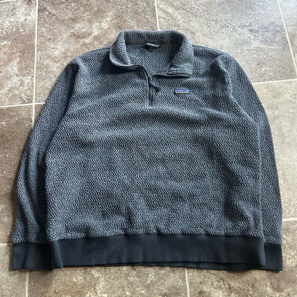 Patagonia Woolyester Fleece Pullover Size XL Gray 1/4 Zip Sweater